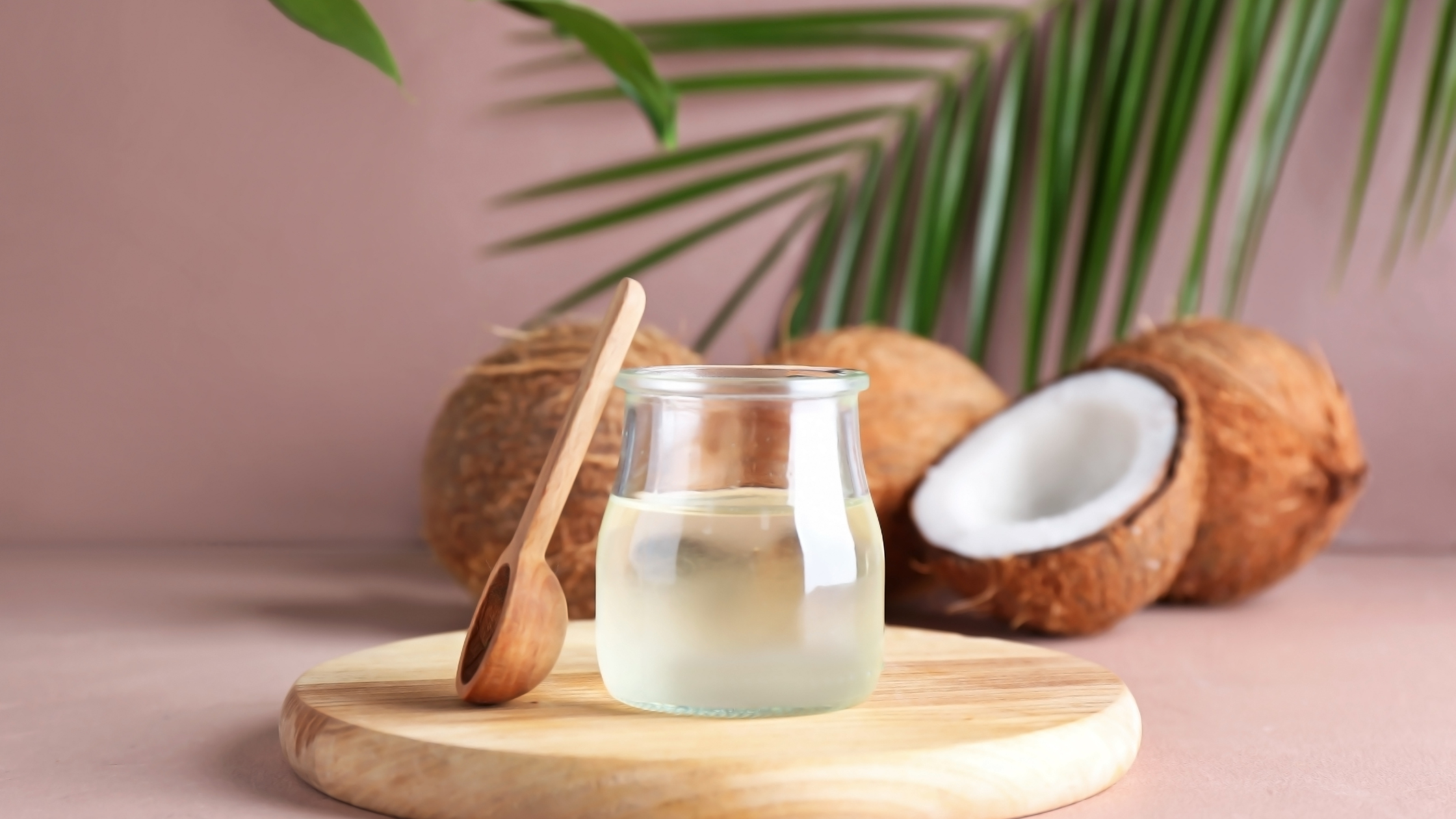 L’huile de coco : un trésor naturel pour les cheveux d’enfants