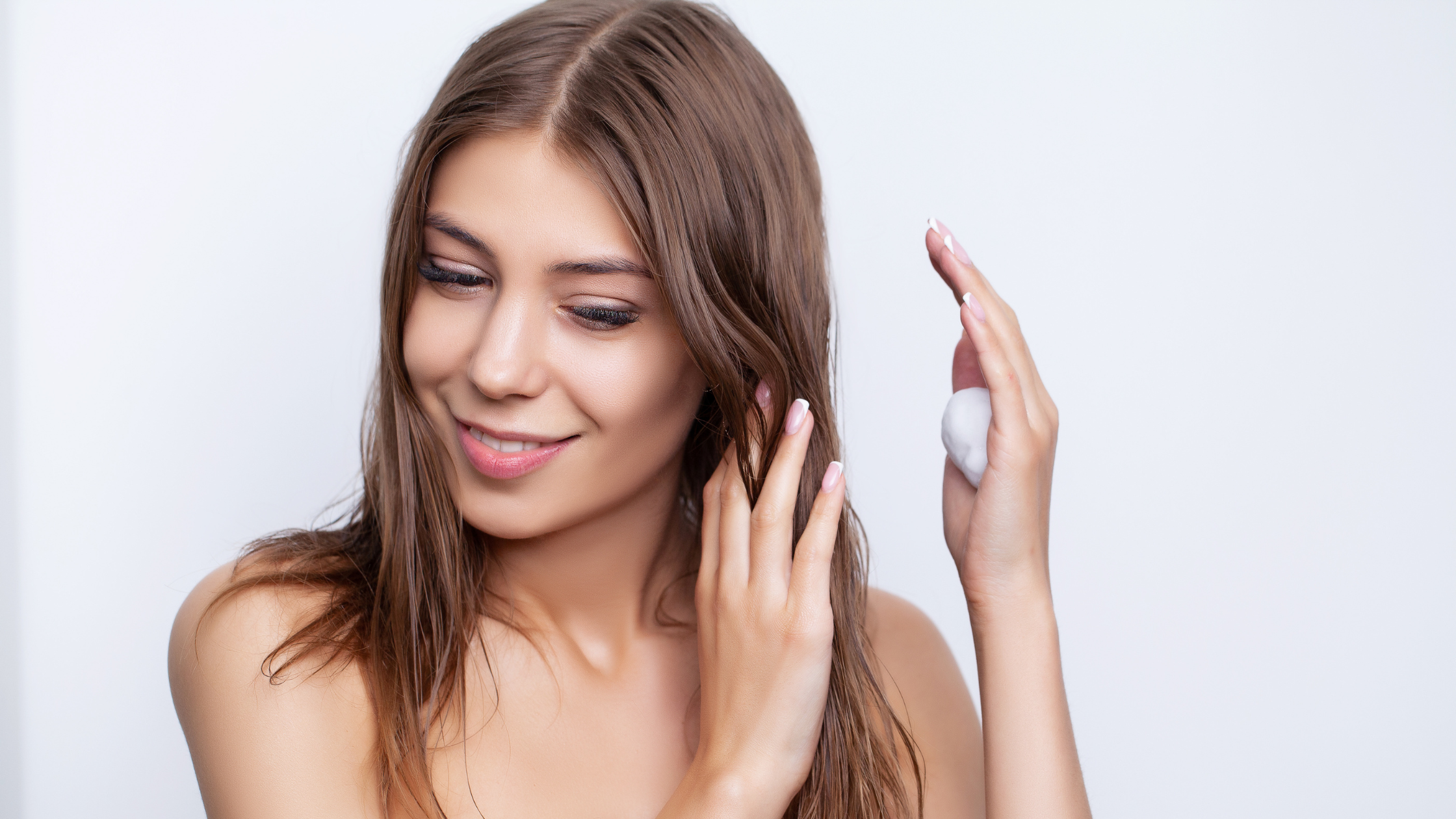 Que veut dire "sans sulfate" et pourquoi choisir des produits capillaires sans sulfate ? 💆‍♀️✨